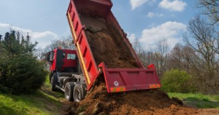 Доставка грунта Мегион, цена от 257 руб./куб.