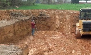 Выкопать котлован под фундамент в Мегионе - от 2562 руб. | 2Землекопа-Мго