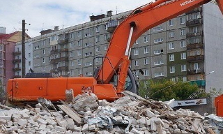 Вывоз строительного мусора с участка в Мегионе недорого от 1538 руб. | 2Землекопа-Мго